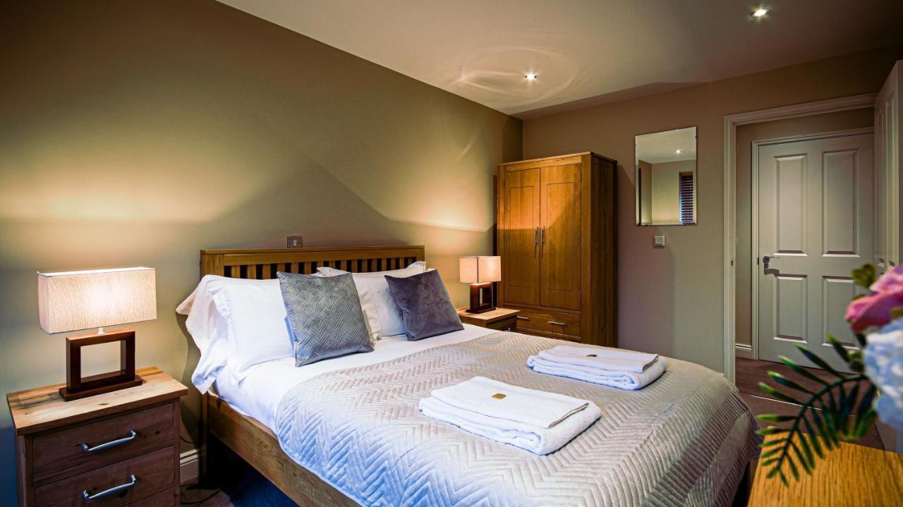 Superb City Center 1 Or 2 Bedroom Apts King Bed 사우샘프턴 외부 사진