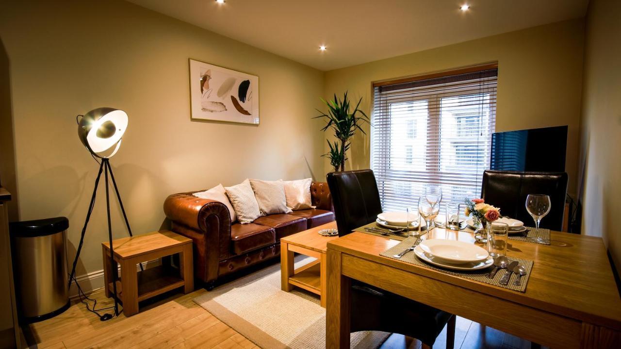 Superb City Center 1 Or 2 Bedroom Apts King Bed 사우샘프턴 외부 사진